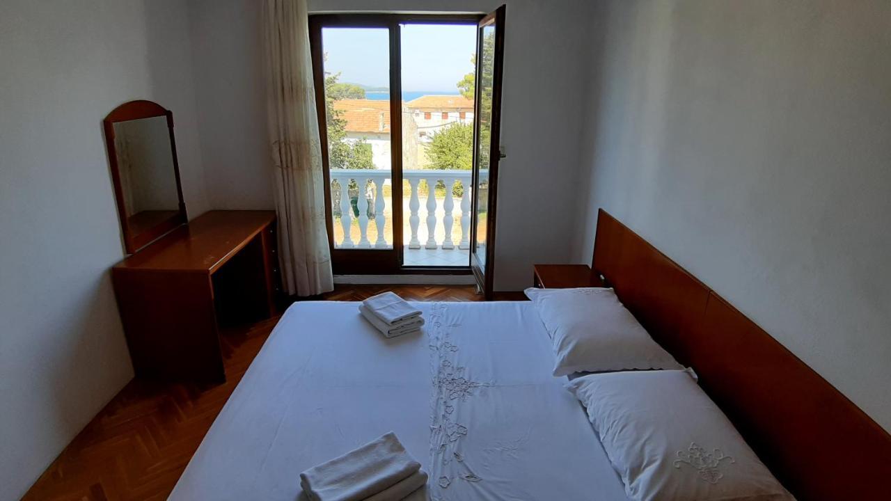 Apartmani Ždrelac Exterior foto